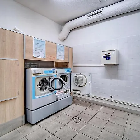 Agreable 2 Pieces Terrasse, Piscine, Clemenceau A1b235 كان