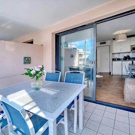 2 Pièces Terrasse, Piscine, Clémenceau A1b235 *
