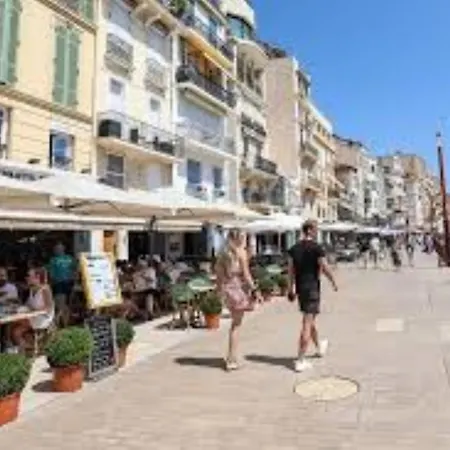 아파트 Agreable 2 Pieces Terrasse, Piscine, Clemenceau A1b235 칸느