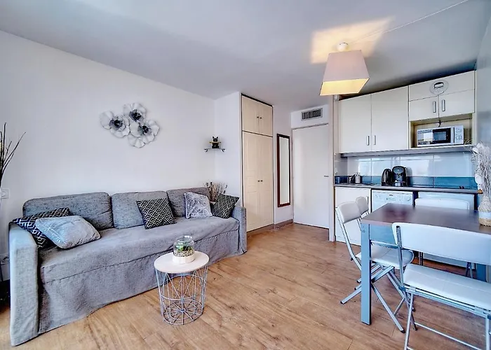 شقة Agreable 2 Pieces Terrasse, Piscine, Clemenceau A1b235