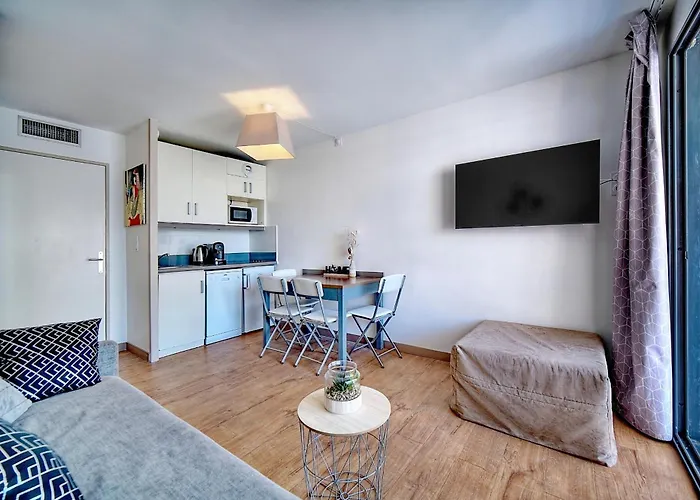 شقة Agreable 2 Pieces Terrasse, Piscine, Clemenceau A1b235 كان