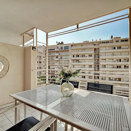 Agreable 2 Pieces Terrasse, Piscine, Clemenceau A1b235 Apartmán